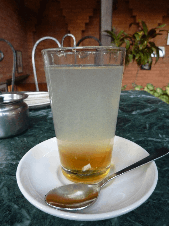 Hot Lemon With Honey | Hotel Miracle